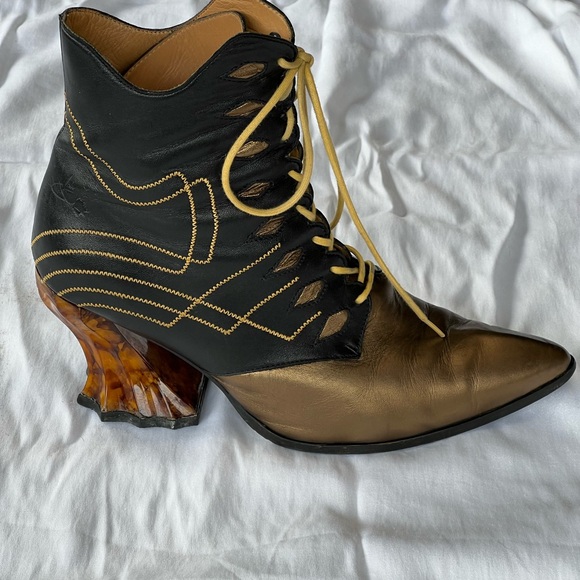 FLUEVOG BRONZE 9 DELIVERANCE BRIT MAJESTIC BOOTS - Picture 3 of 12